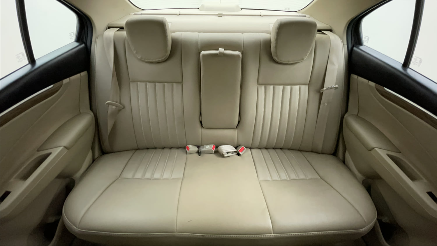 Used 2022 Maruti Suzuki Ciaz Zeta 1.5 Petrol Manual interior REAR SEAT CONDITION VIEW