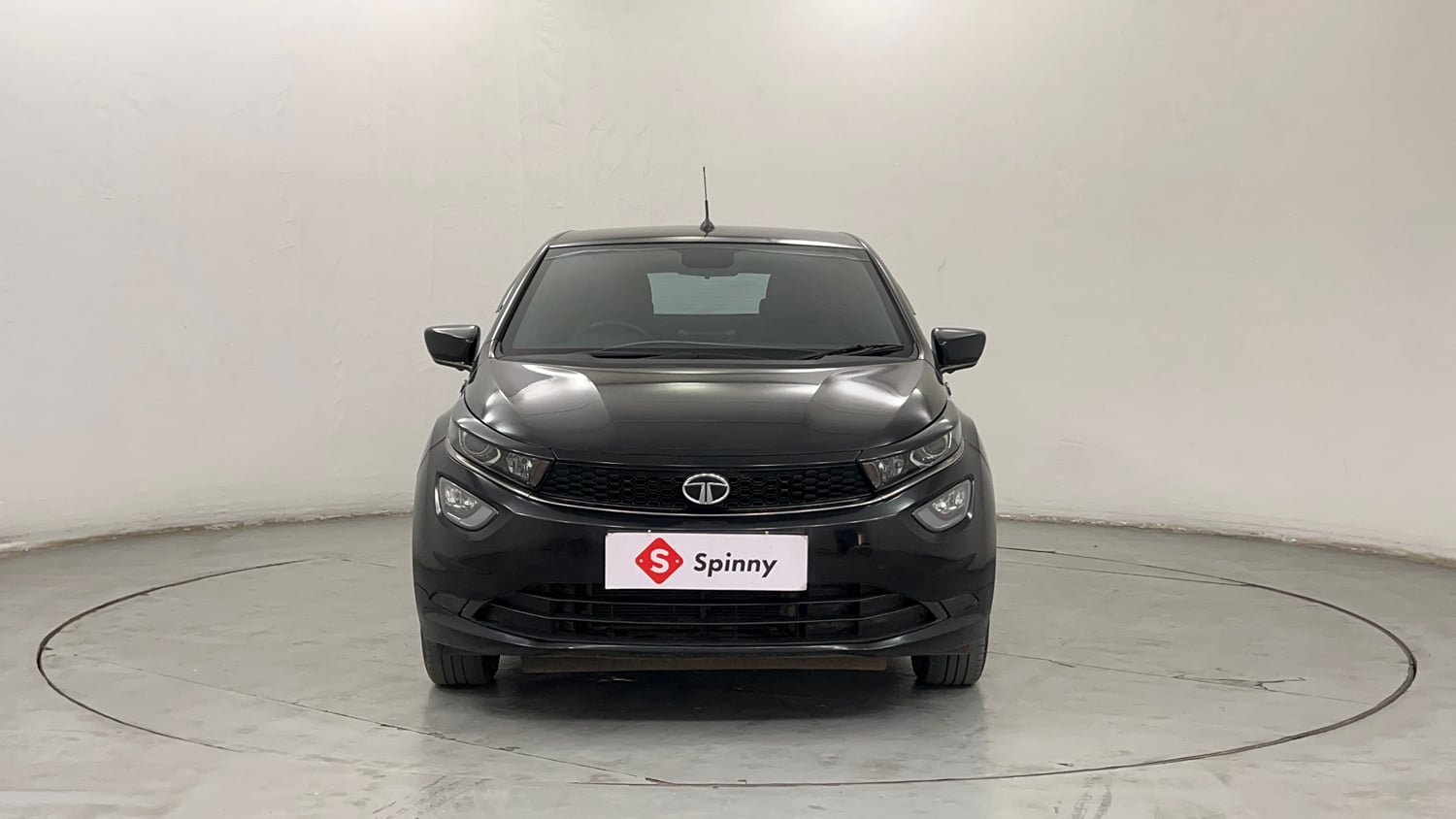 Used 2023 Tata Altroz XZ Plus Petrol Dark Edition Petrol Manual exterior FRONT VIEW