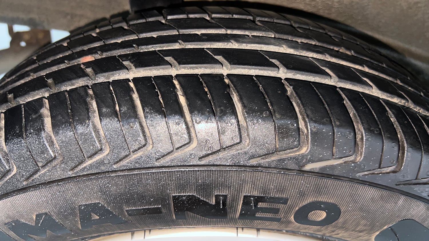 Used 2020 Maruti Suzuki Wagon R 1.0 LXi 1.0 Petrol Manual tyres RIGHT REAR TYRE TREAD VIEW