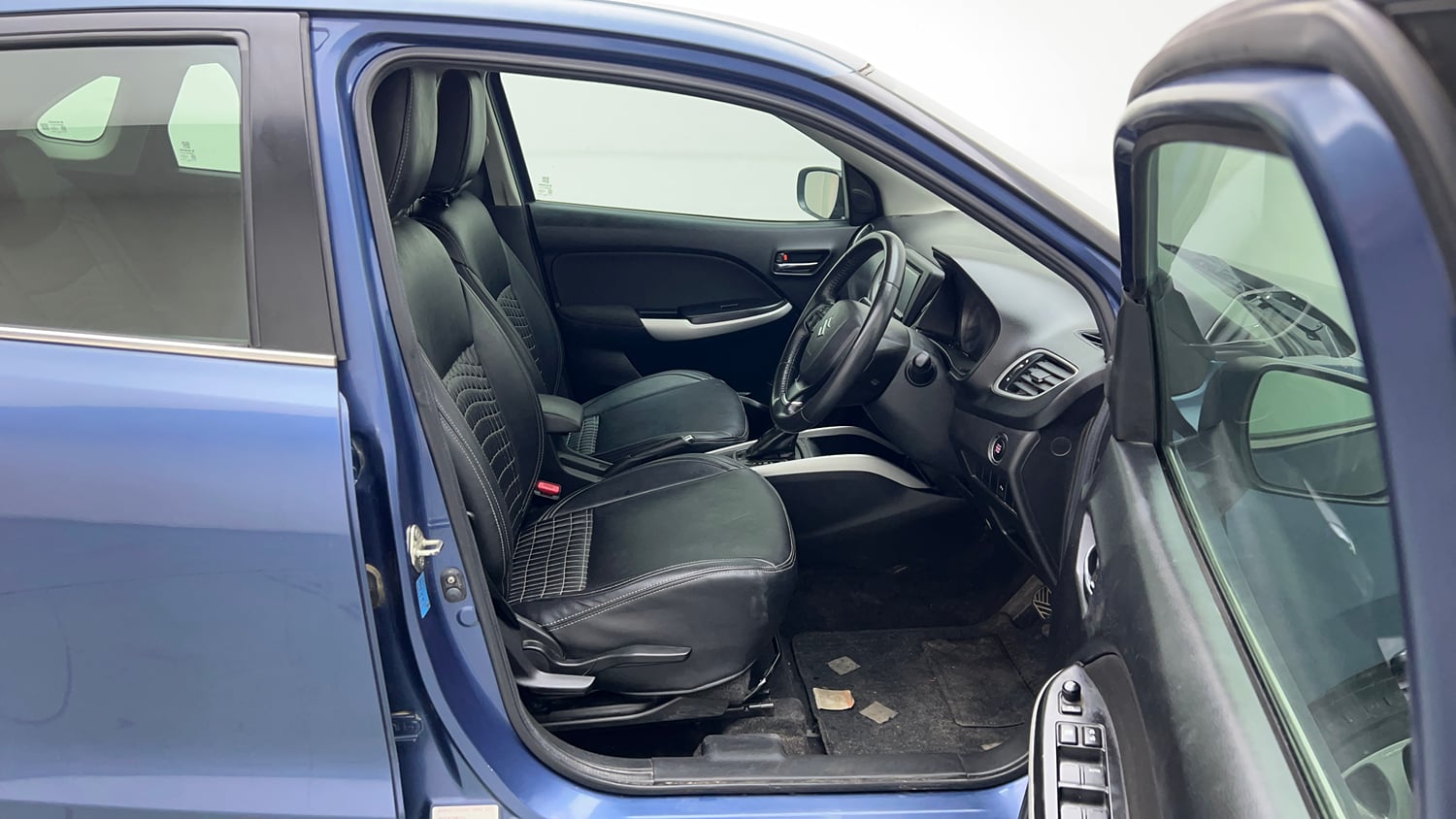 Used 2018 Maruti Suzuki Baleno Zeta 1.2 AT Petrol Automatic interior RIGHT SIDE FRONT DOOR CABIN VIEW