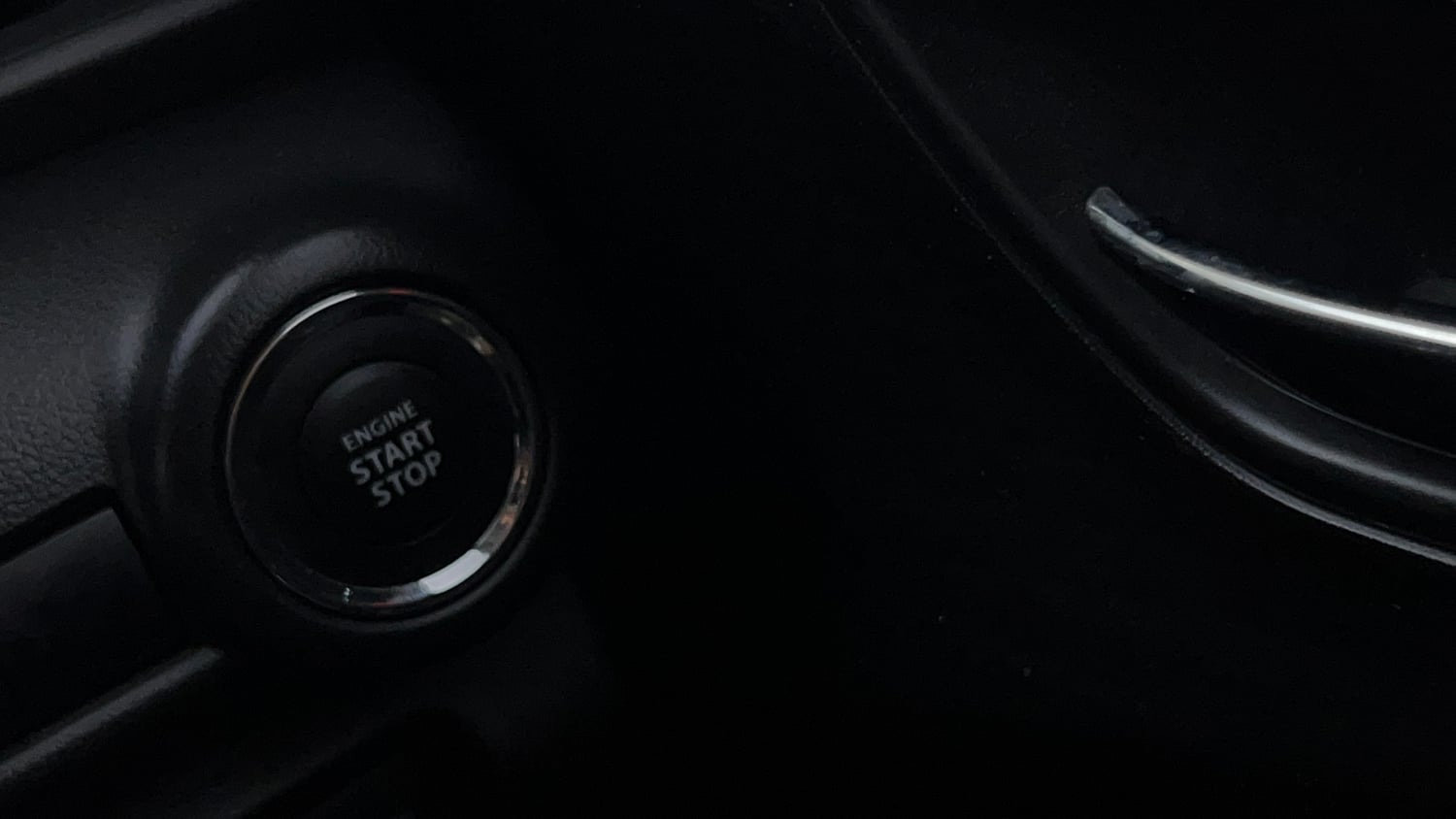 Used 2026 Maruti Suzuki Swift VXi (O) Petrol Manual top_features Keyless start