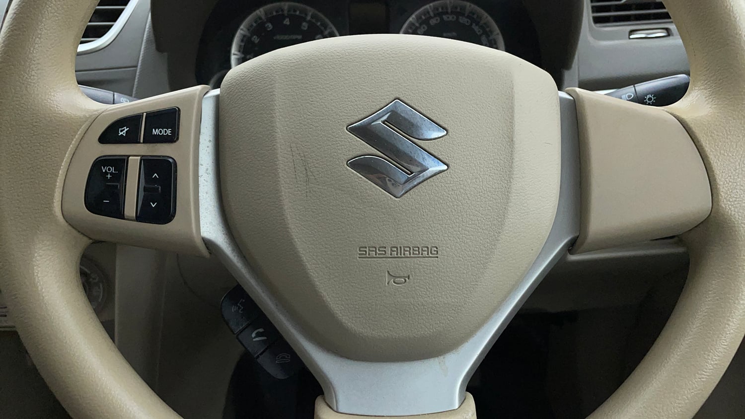 Used 2017 Maruti Suzuki Ertiga ZXI+ Petrol Manual top_features Airbags