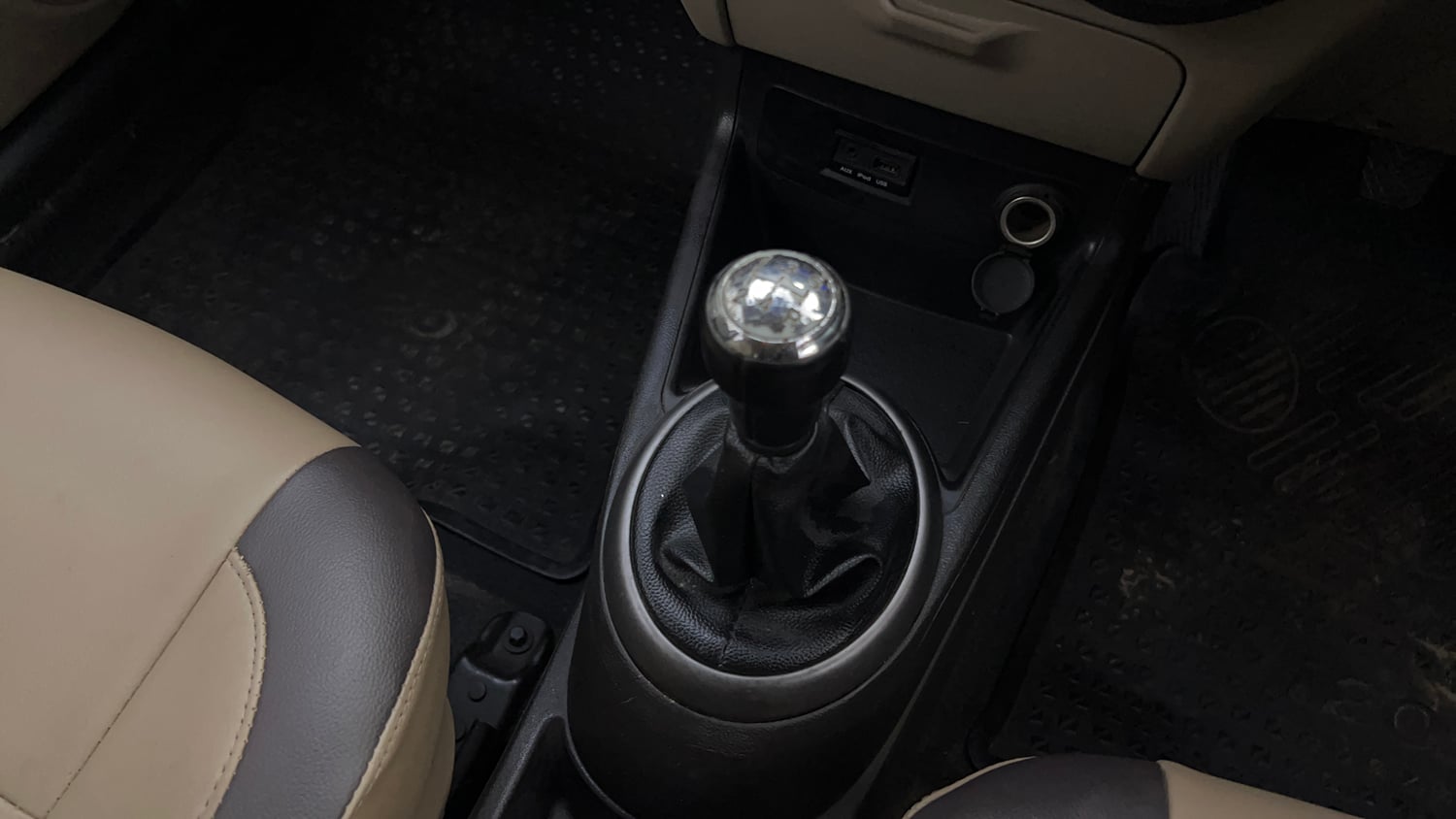 Used 2012 Hyundai i20 Sportz 1.2 Petrol Manual interior GEAR  KNOB VIEW