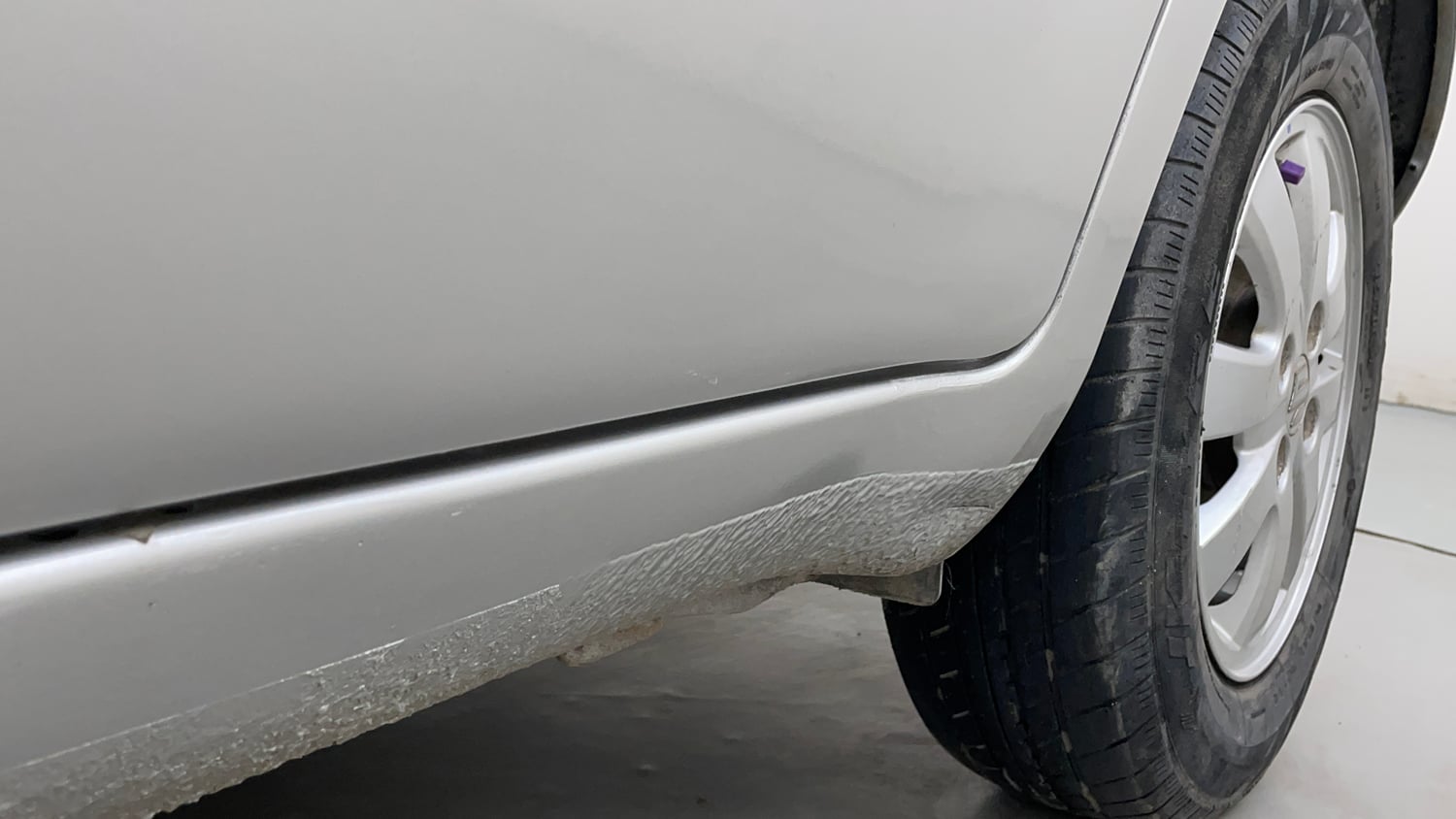 Used 2015 Maruti Suzuki Ritz Zxi BS-IV Petrol Manual dents MINOR DENT