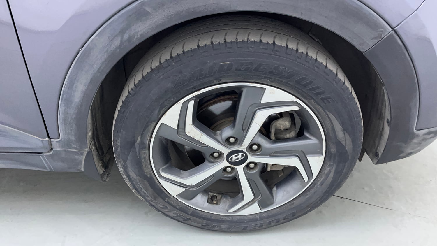 Used 2018 Hyundai Creta SX 1.6 CRDI (O) Diesel Manual tyres RIGHT FRONT TYRE RIM VIEW
