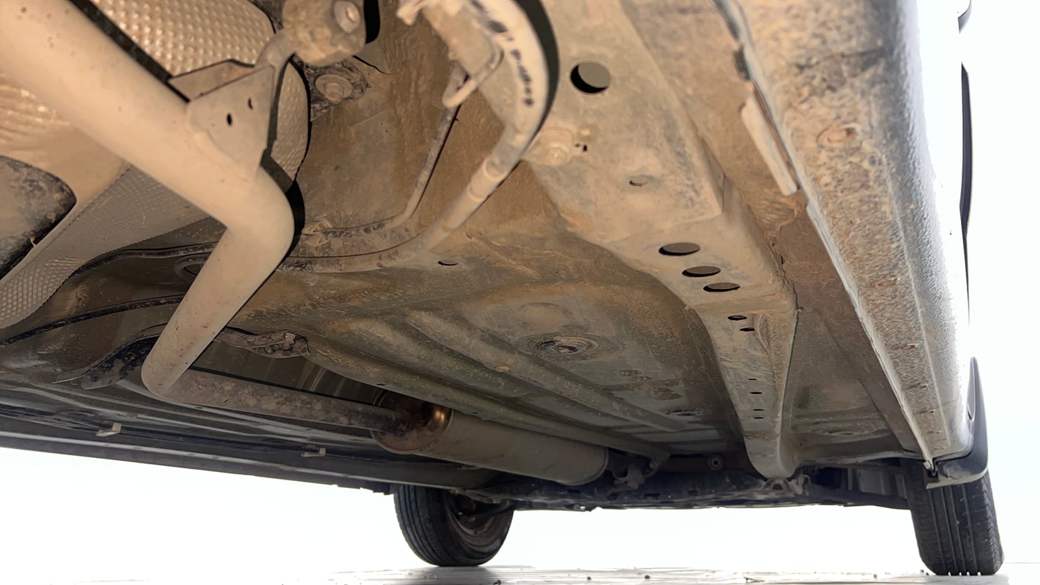 Used 2020 Maruti Suzuki Wagon R 1.0 LXi 1.0 Petrol Manual extra REAR RIGHT UNDERBODY VIEW