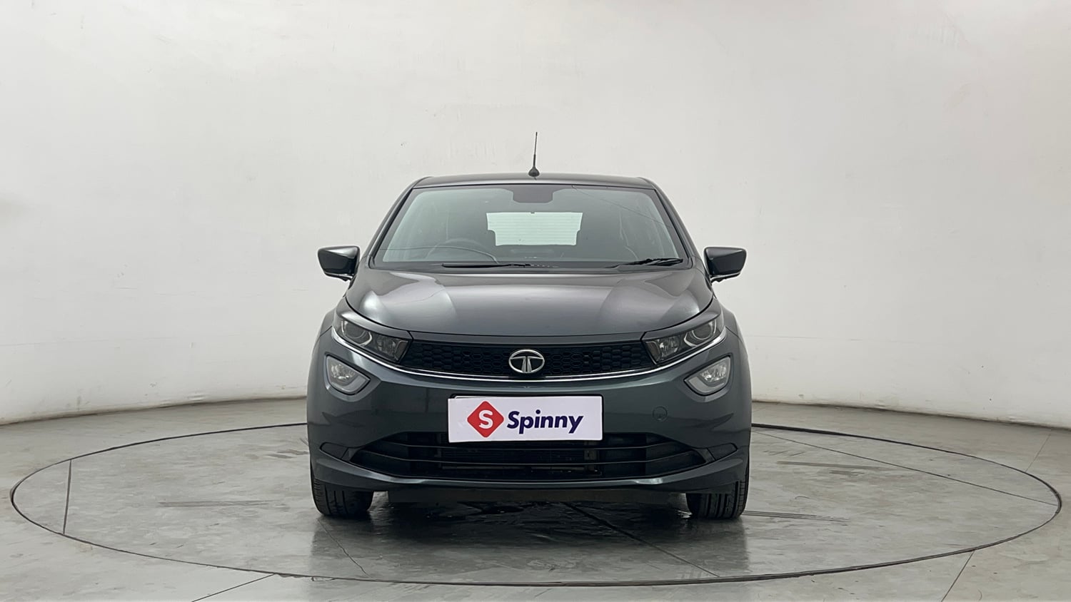 Used 2021 Tata Altroz XZ Petrol Petrol Manual exterior FRONT VIEW