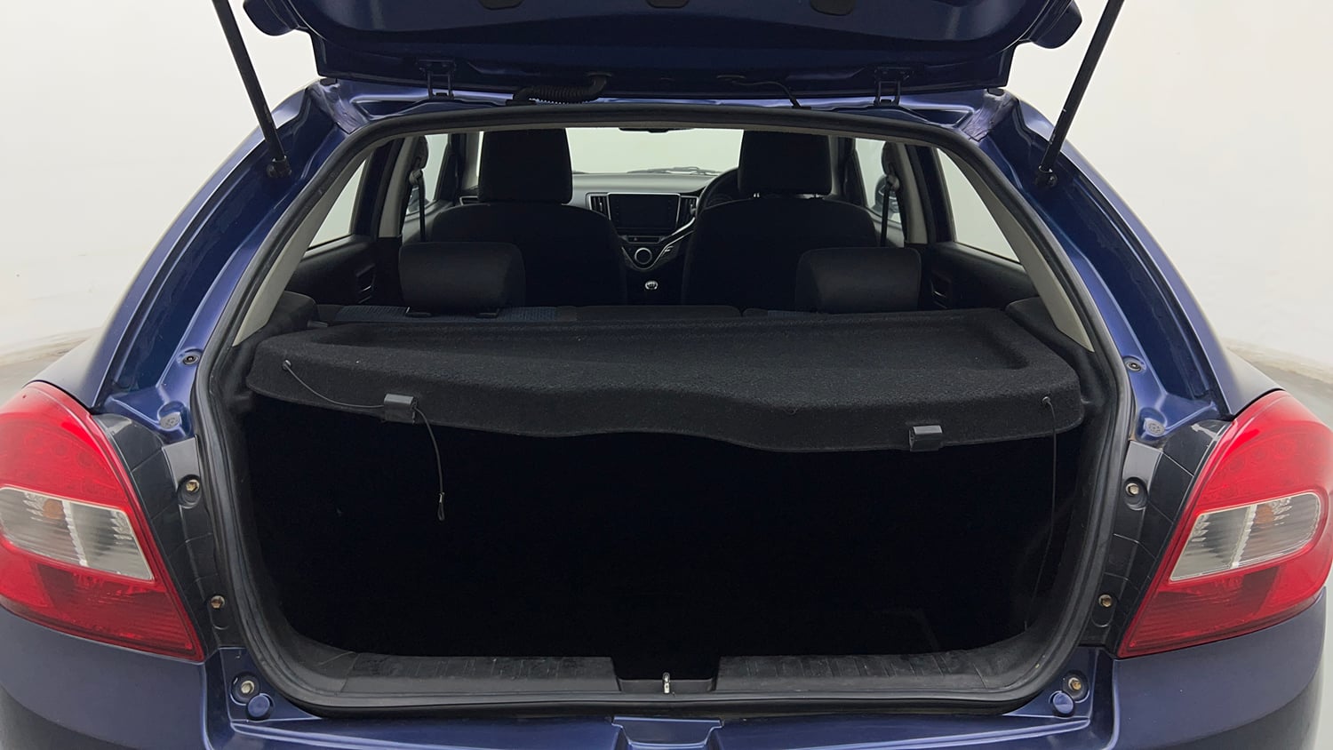 Used 2019 Maruti Suzuki Baleno Zeta Petrol Manual interior DICKY INSIDE VIEW