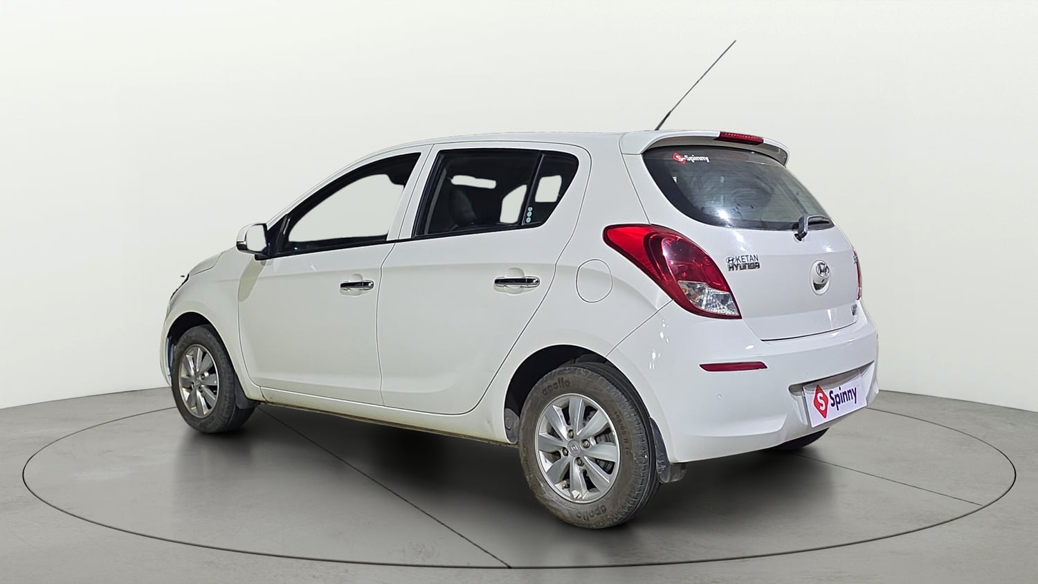 Used 2013 Hyundai i20 Asta 1.2 Petrol Manual exterior LEFT REAR CORNER VIEW