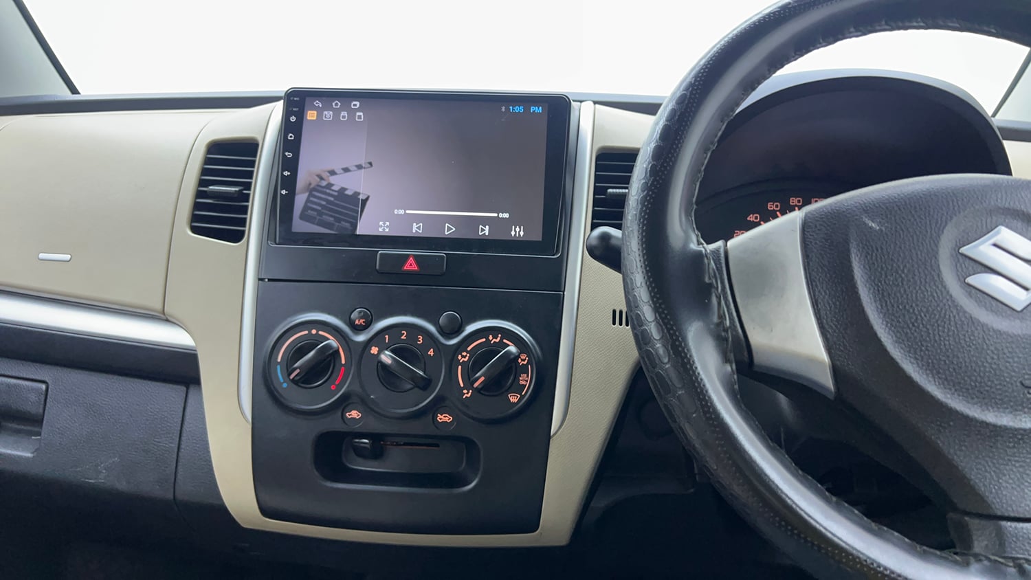 Used 2018 Maruti Suzuki Wagon R LXI Petrol Manual interior MUSIC SYSTEM & AC CONTROL VIEW