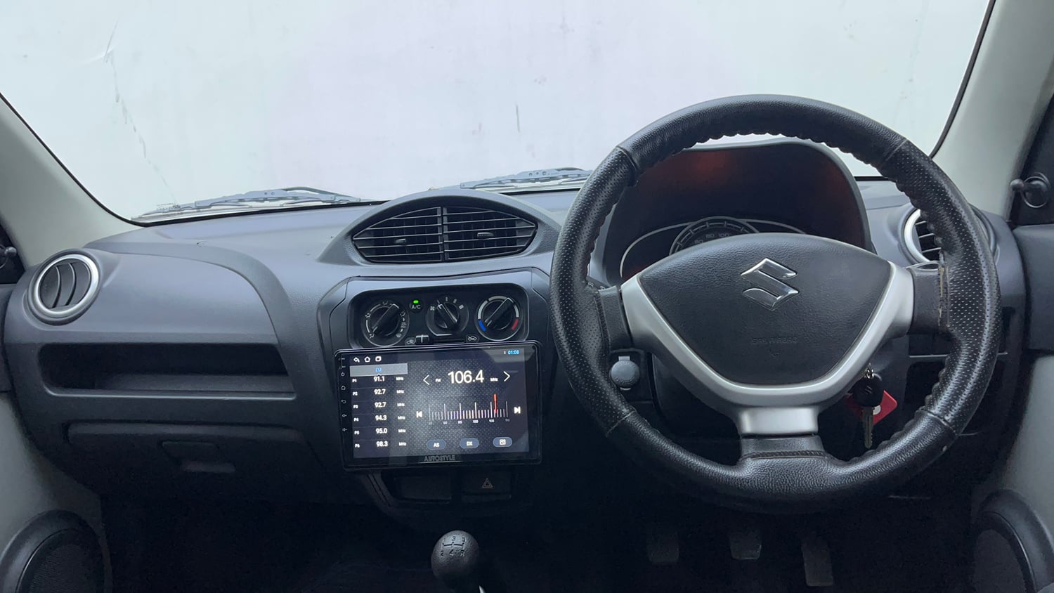Used 2017 Maruti Suzuki Alto 800 VXi (O) Petrol Manual interior DASHBOARD VIEW