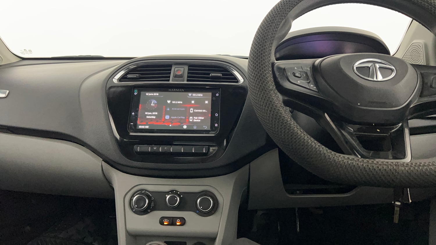 Used 2021 Tata Tiago XZ Petrol Manual interior MUSIC SYSTEM & AC CONTROL VIEW