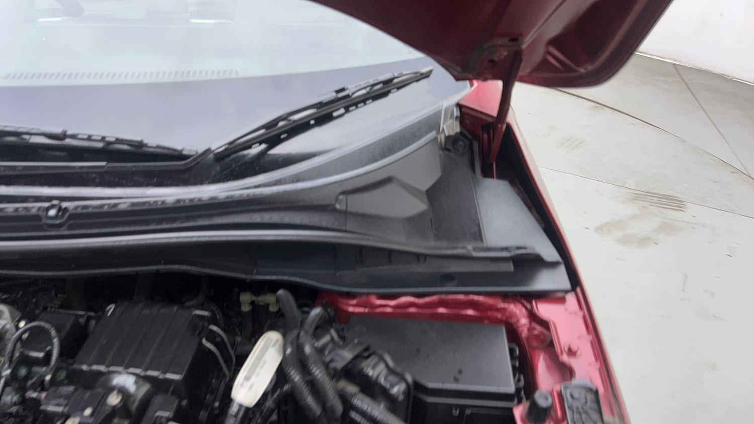 Used 2022 Honda City VX CVT Petrol Petrol Automatic engine ENGINE LEFT SIDE HINGE & APRON VIEW