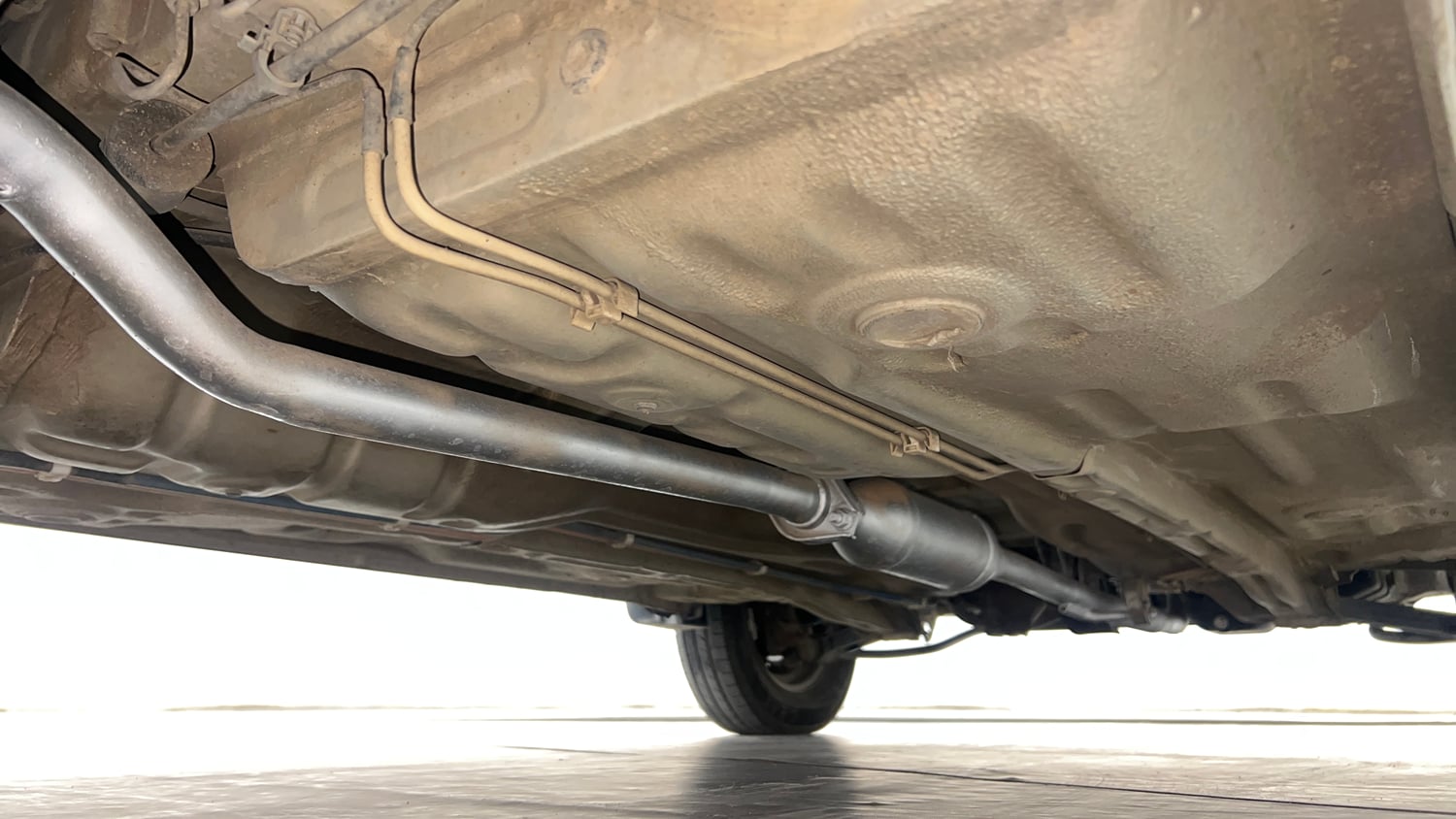 Used 2017 Maruti Suzuki Alto 800 LXi (O) Petrol Manual extra REAR RIGHT UNDERBODY VIEW
