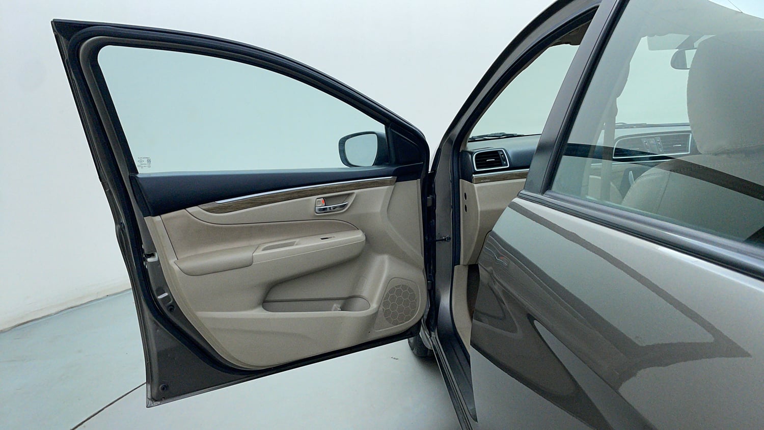 Used 2022 Maruti Suzuki Ciaz Zeta 1.5 Petrol Manual interior LEFT FRONT DOOR OPEN VIEW