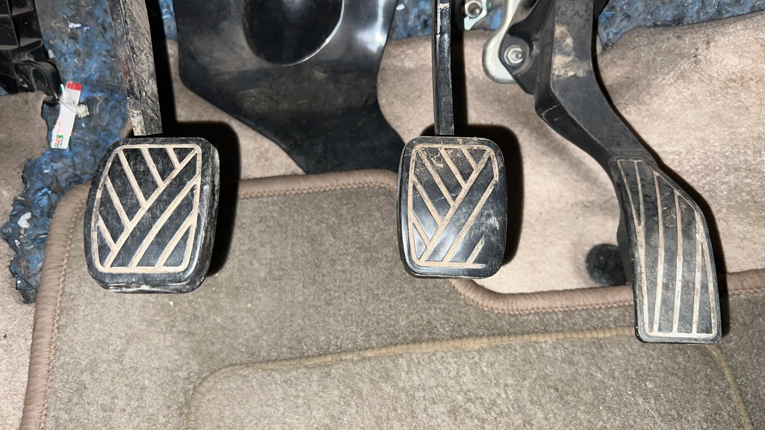 Used 2015 Maruti Suzuki Swift Dzire LXI (O) Petrol Manual interior PEDALS VIEW