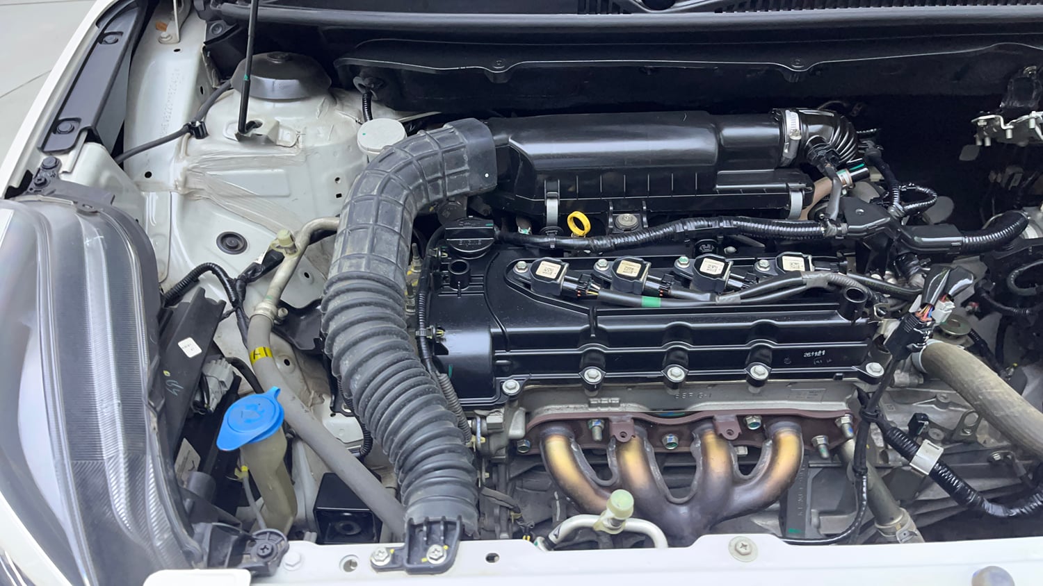 Used 2022 Maruti Suzuki Baleno Zeta Petrol Manual engine ENGINE RIGHT SIDE VIEW