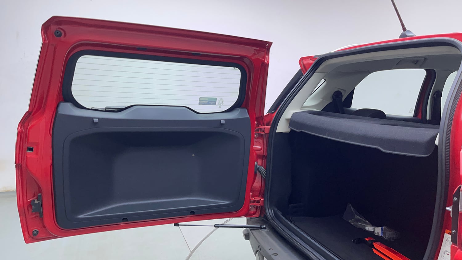 Used 2019 Ford EcoSport Titanium 1.5L Ti-VCT Petrol Manual interior DICKY DOOR OPEN VIEW