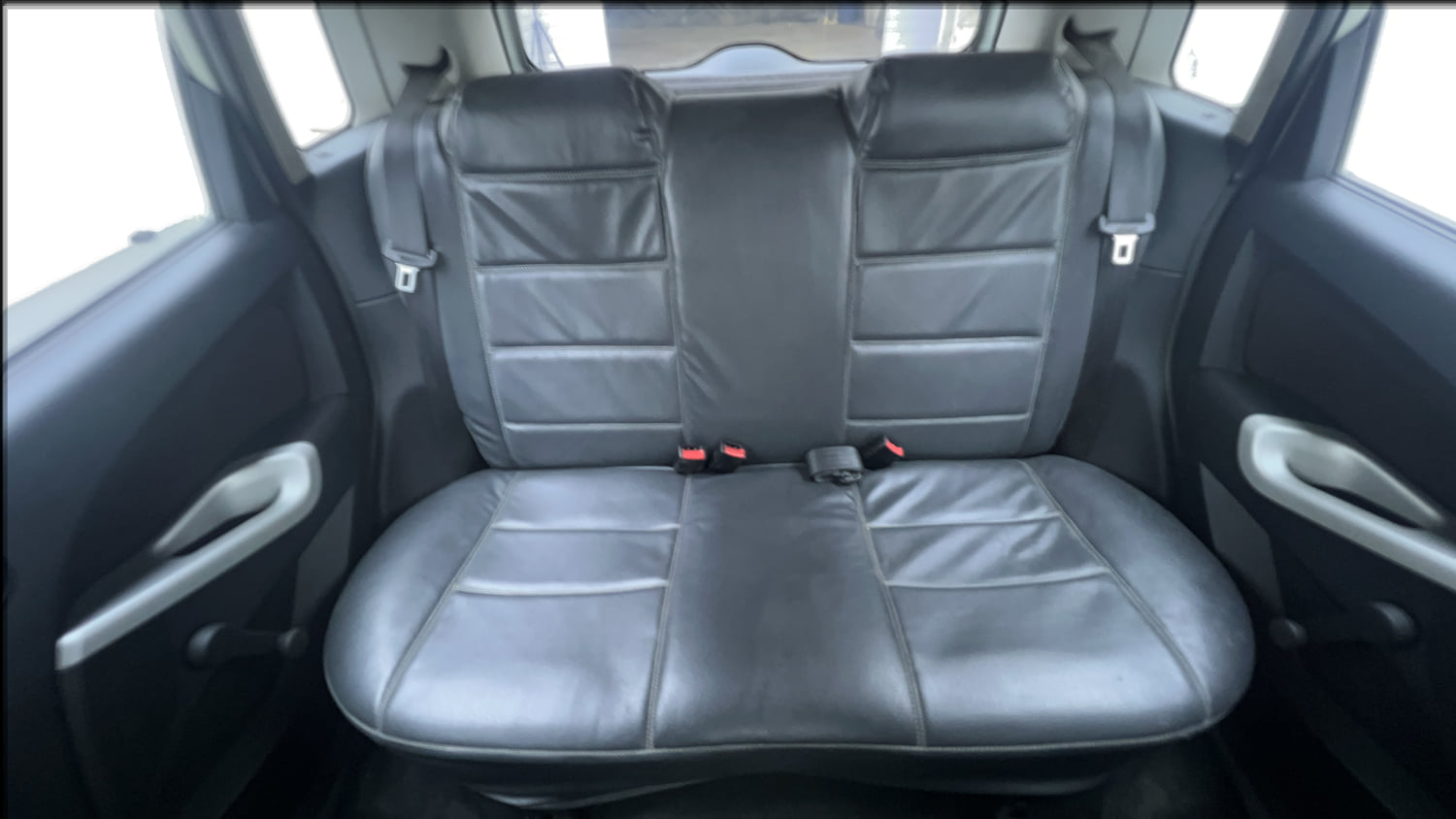 Used 2012 Ford Figo Duratec Petrol ZXI 1.2 Petrol Manual interior REAR SEAT CONDITION VIEW