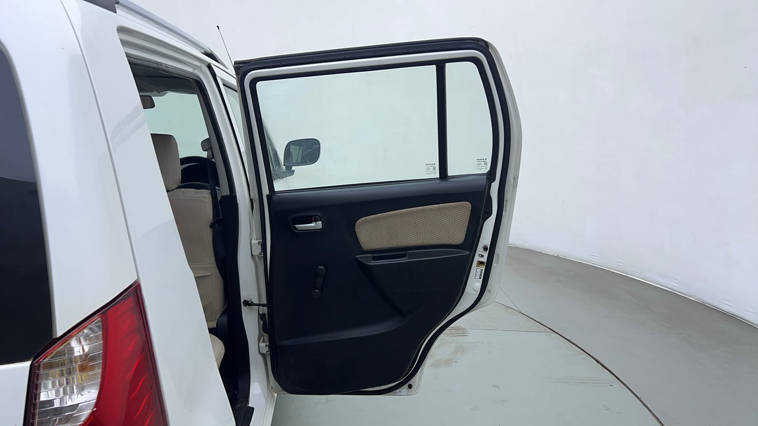 Used 2018 Maruti Suzuki Wagon R LXI Petrol Manual interior RIGHT REAR DOOR OPEN VIEW
