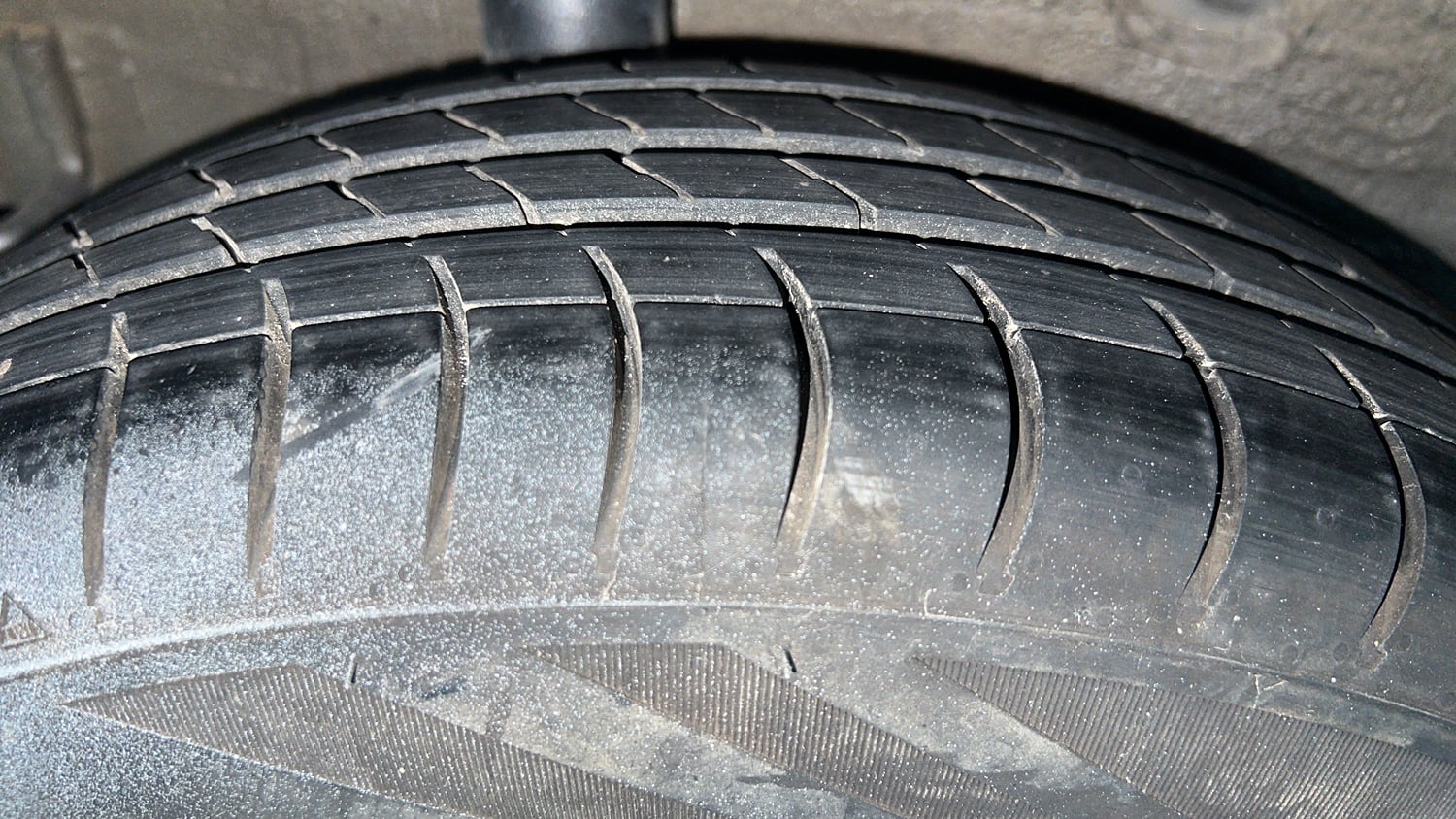 Used 2017 Maruti Suzuki Celerio ZXi AMT Petrol Automatic tyres RIGHT REAR TYRE TREAD VIEW
