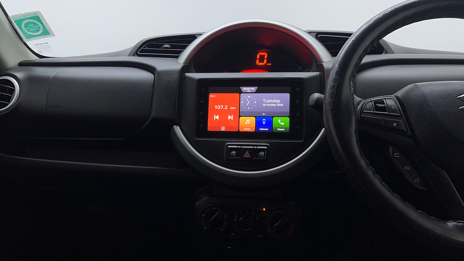Used 2020 Maruti Suzuki S-Presso VXi Plus AMT Petrol Automatic top_features Integrated (in-dash) music system