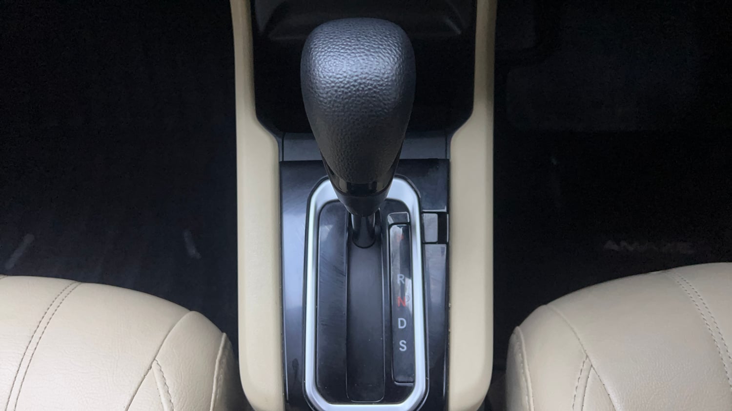 Used 2025 Honda Amaze ZX 1.2 Petrol CVT Petrol Automatic interior GEAR  KNOB VIEW