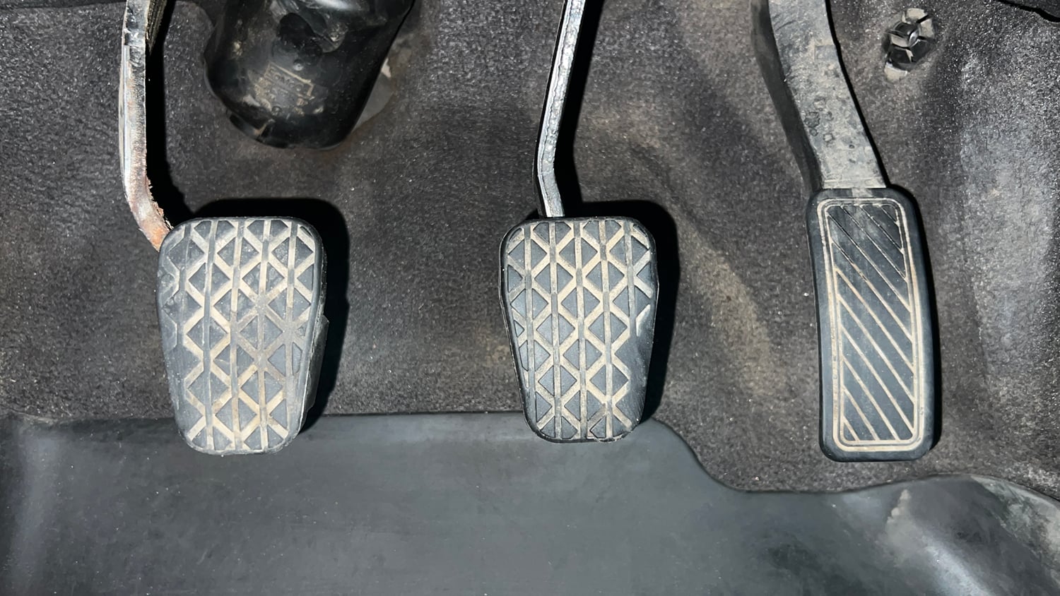 Used 2018 Ford Freestyle Titanium 1.2 Ti-VCT Petrol Manual interior PEDALS VIEW