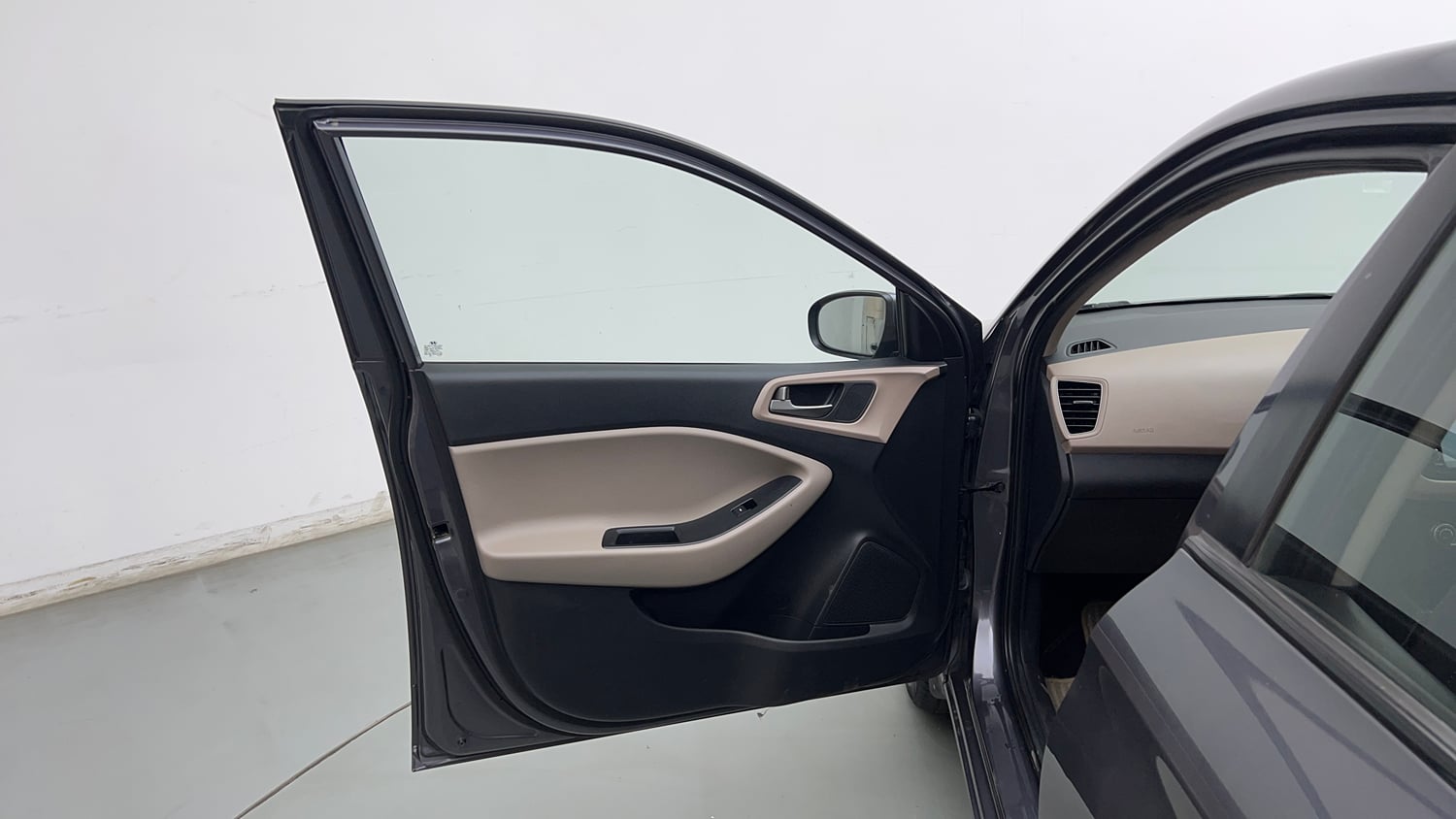 Used 2017 Hyundai Elite i20 Asta 1.2 (O) Petrol Manual interior LEFT FRONT DOOR OPEN VIEW