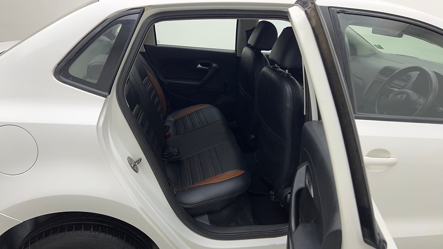 Used 2020 Volkswagen Ameo Trendline 1.0L (P) Petrol Manual interior RIGHT SIDE REAR DOOR CABIN VIEW