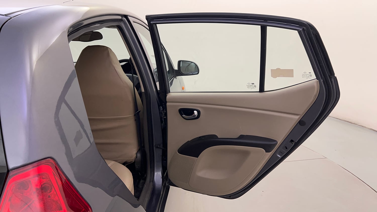 Used 2015 Hyundai i10 Sportz 1.1 iRDE2 Petrol Manual interior RIGHT REAR DOOR OPEN VIEW