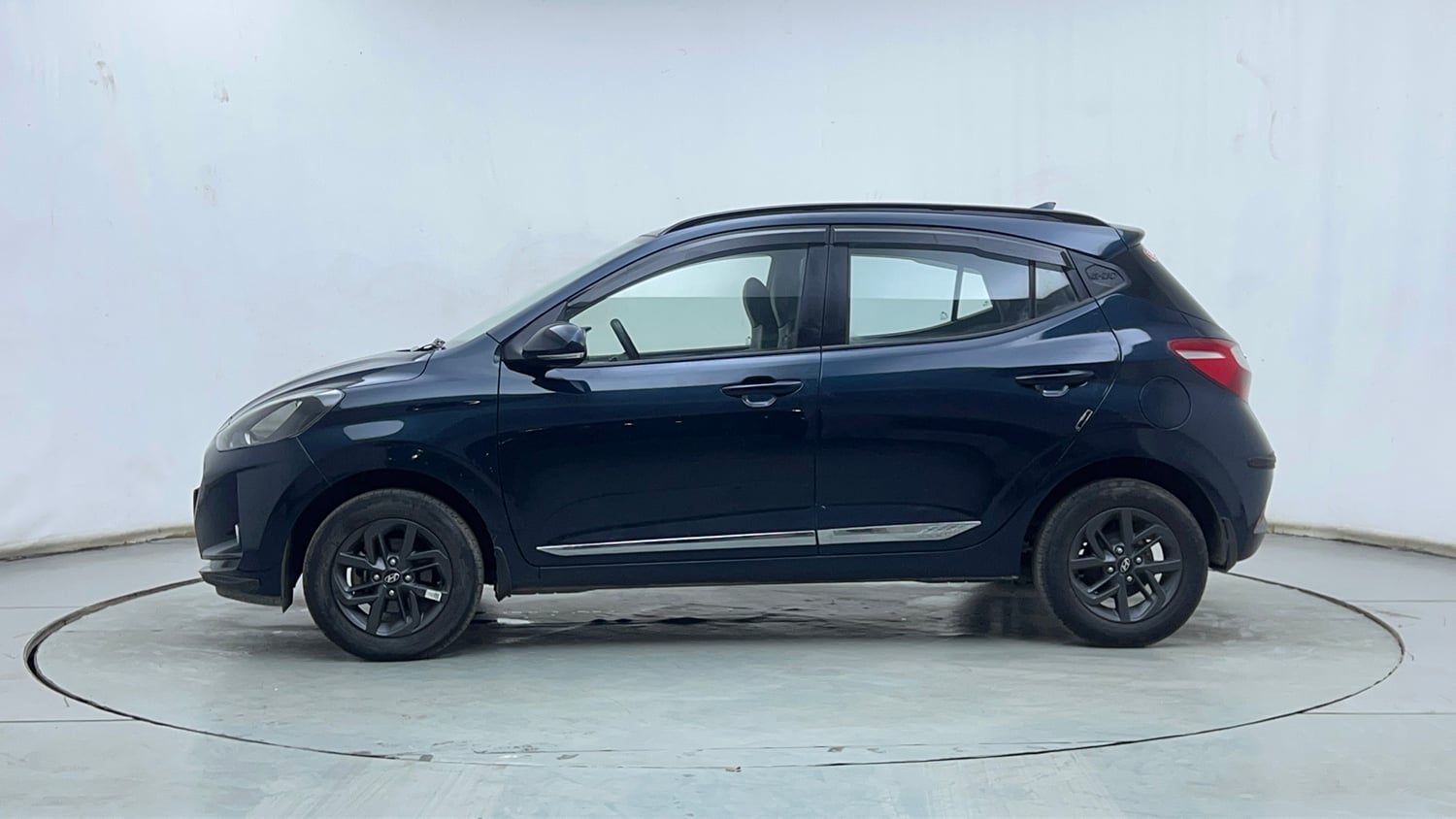 Used 2022 Hyundai Grand i10 Nios Sportz 1.2 Kappa VTVT Petrol Manual exterior LEFT SIDE VIEW