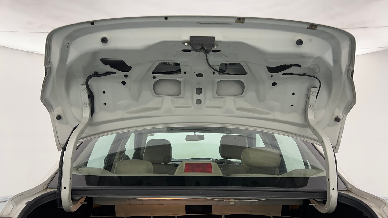 Used 2015 Maruti Suzuki Swift Dzire VXI Petrol Manual interior DICKY DOOR OPEN VIEW