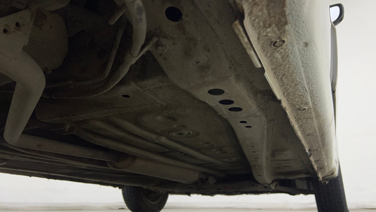 Used 2022 Maruti Suzuki Wagon R VXI 1.0 Petrol Manual extra REAR RIGHT UNDERBODY VIEW
