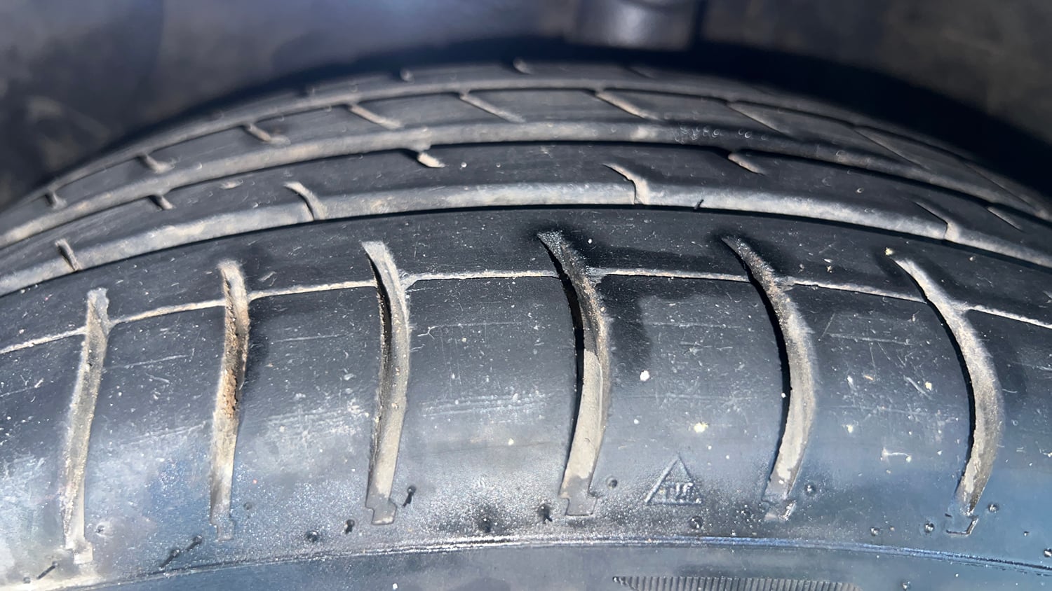 Used 2015 Hyundai Xcent SX 1.2 Petrol Manual tyres LEFT FRONT TYRE TREAD VIEW