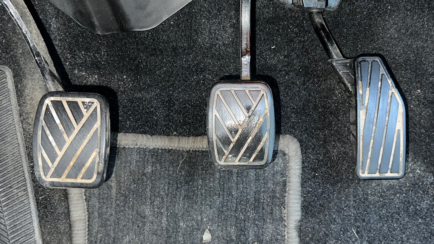 Used 2022 Maruti Suzuki XL6 Zeta MT Petrol Petrol Manual interior PEDALS VIEW