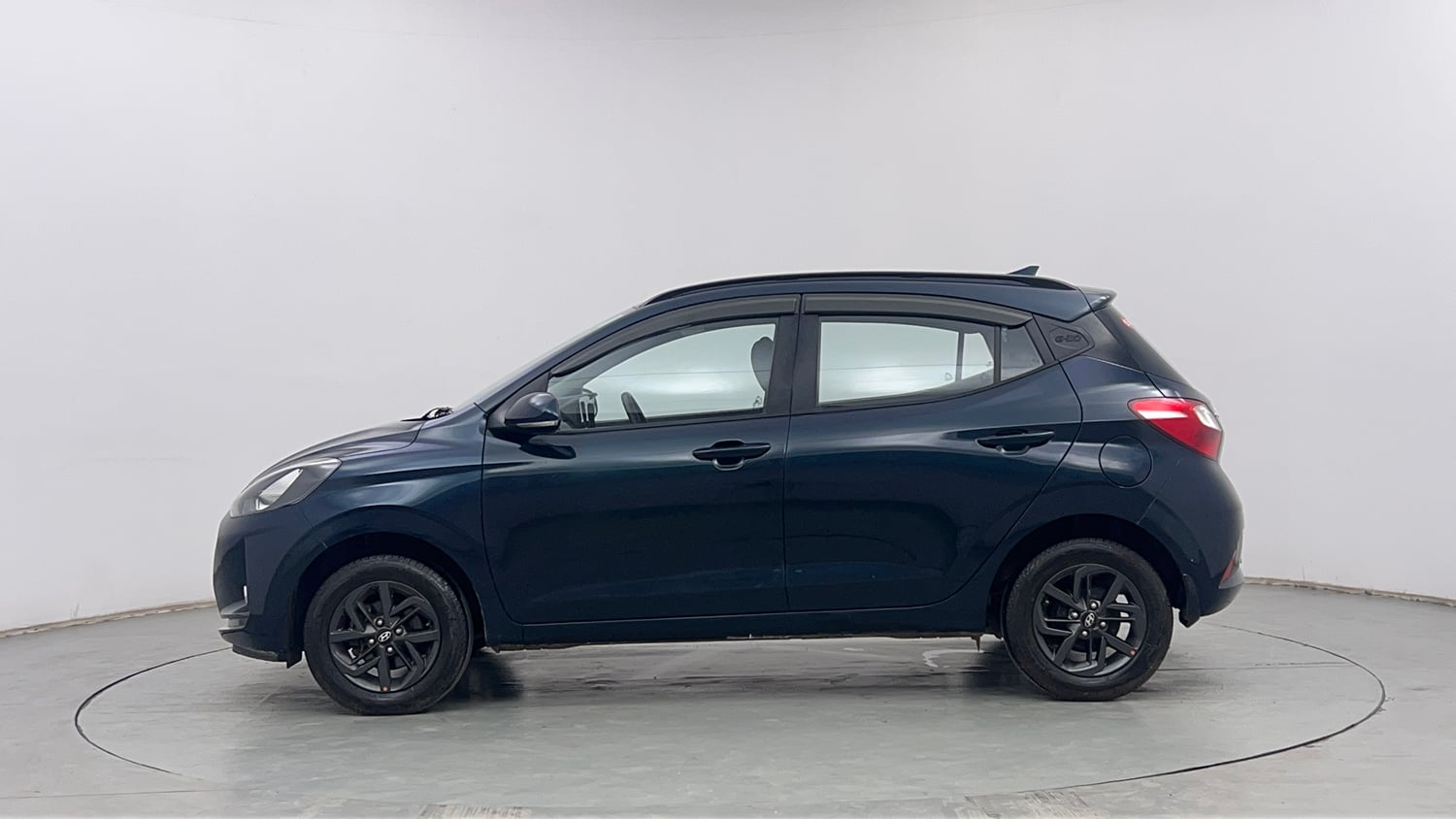 Used 2022 Hyundai Grand i10 Nios Sportz 1.2 Kappa VTVT Petrol Manual exterior LEFT SIDE VIEW