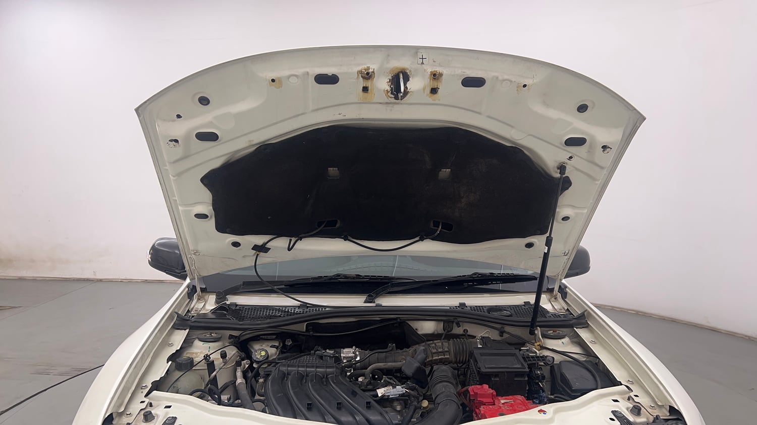 Used 2017 Renault Duster RXS CVT Petrol Automatic engine ENGINE & BONNET OPEN FRONT VIEW