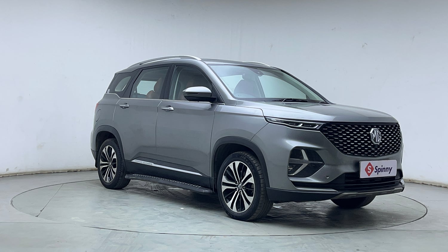 Used 2022 MG Motors Hector Plus Sharp 2.0 Diesel Turbo MT 6-STR Diesel Manual exterior RIGHT FRONT CORNER VIEW