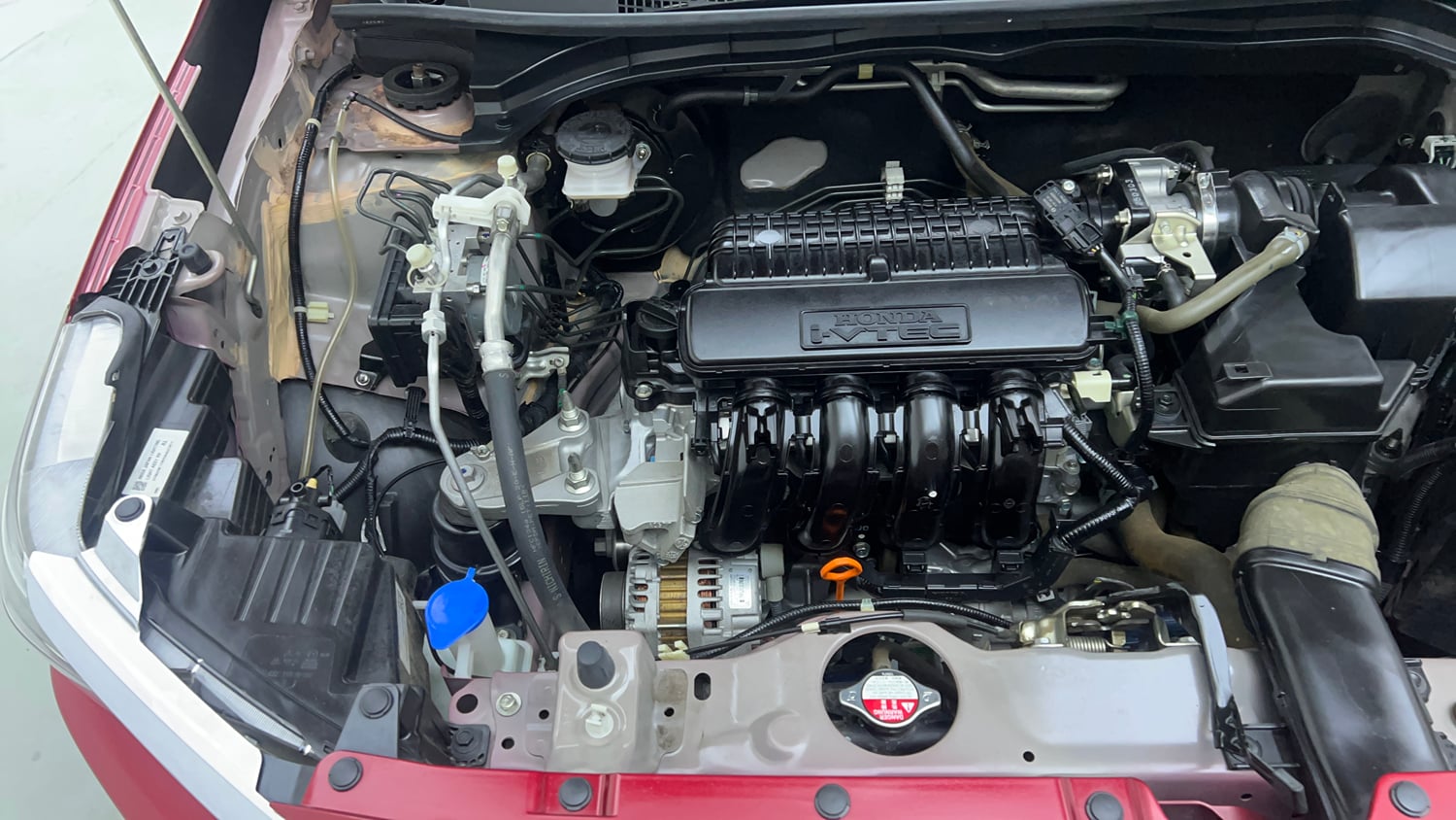 Used 2025 Honda Amaze ZX 1.2 Petrol CVT Petrol Automatic engine ENGINE RIGHT SIDE VIEW