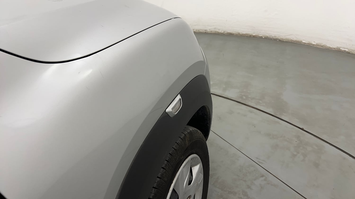 Used 2022 Renault Kwid RXT 1.0 (O) Petrol Manual dents MINOR SCRATCH