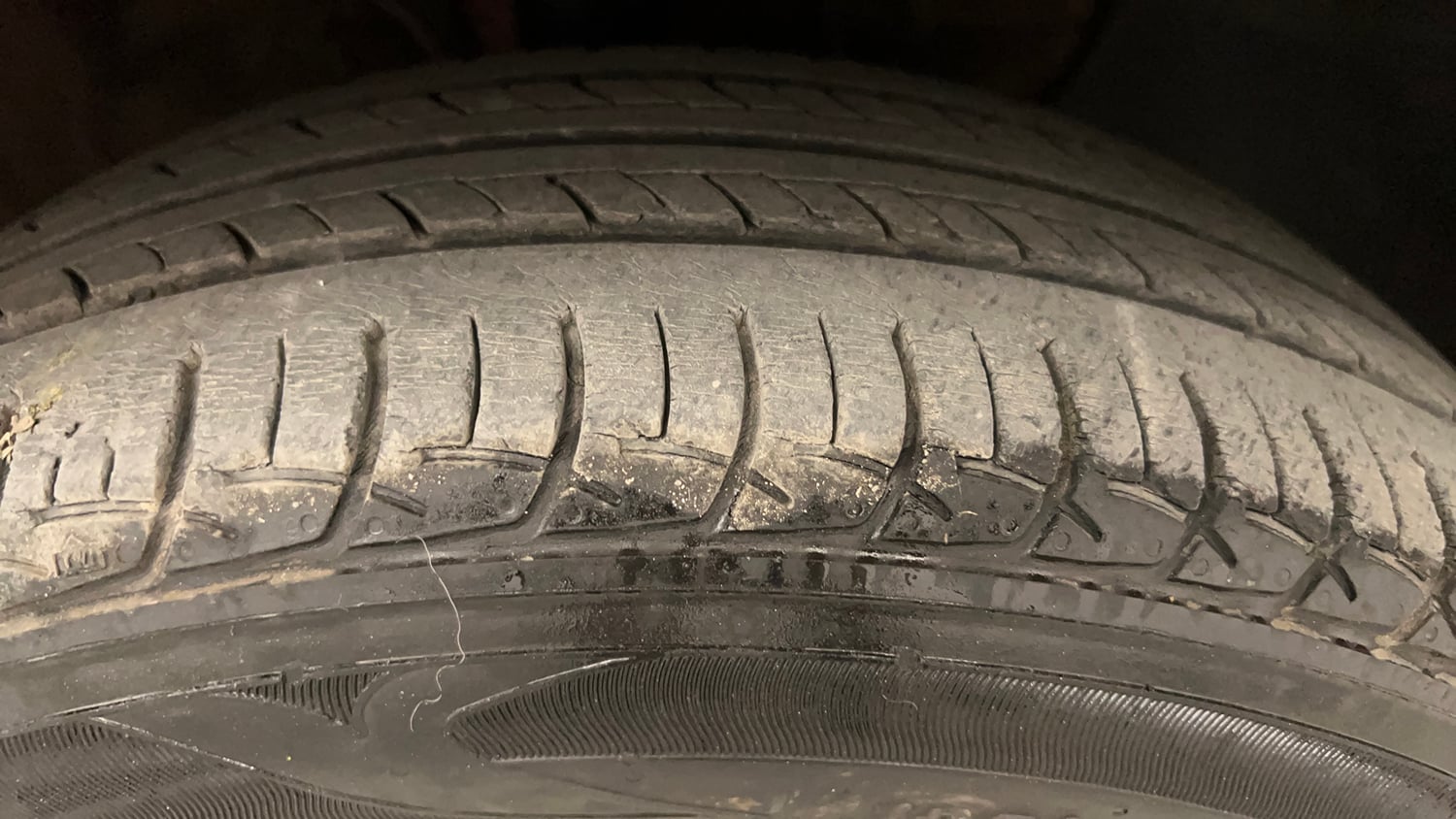 Used 2019 Hyundai Elite i20 Sportz Plus 1.2 Petrol Manual tyres RIGHT FRONT TYRE TREAD VIEW