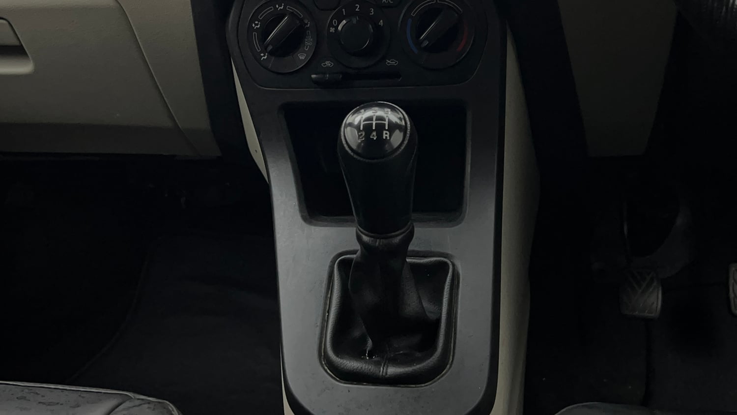 Used 2022 Maruti Suzuki Wagon R VXI 1.0 Petrol Manual interior GEAR  KNOB VIEW