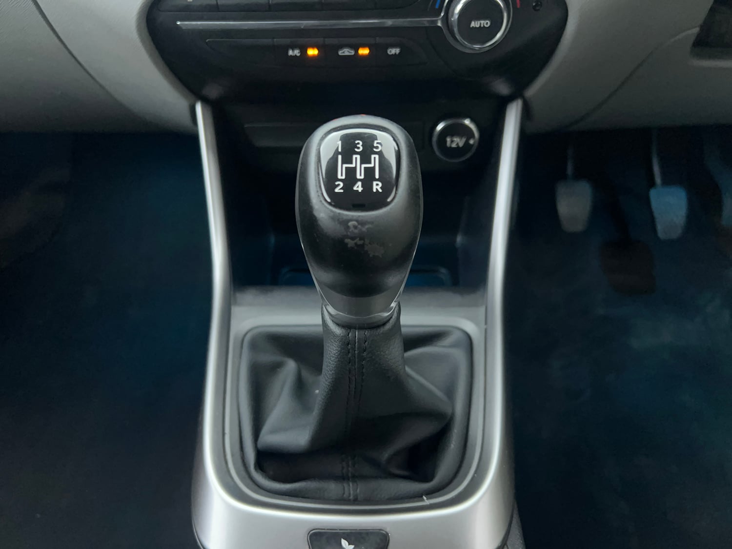 Used 2021 Tata Altroz XZ Petrol Petrol Manual interior GEAR  KNOB VIEW
