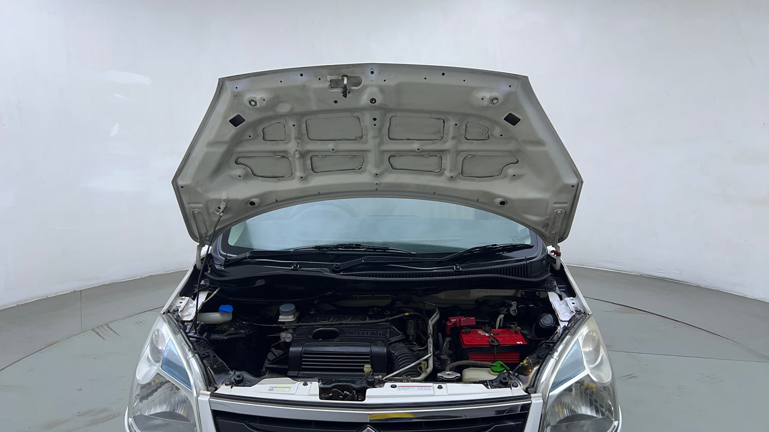Used 2018 Maruti Suzuki Wagon R LXI Petrol Manual engine ENGINE & BONNET OPEN FRONT VIEW