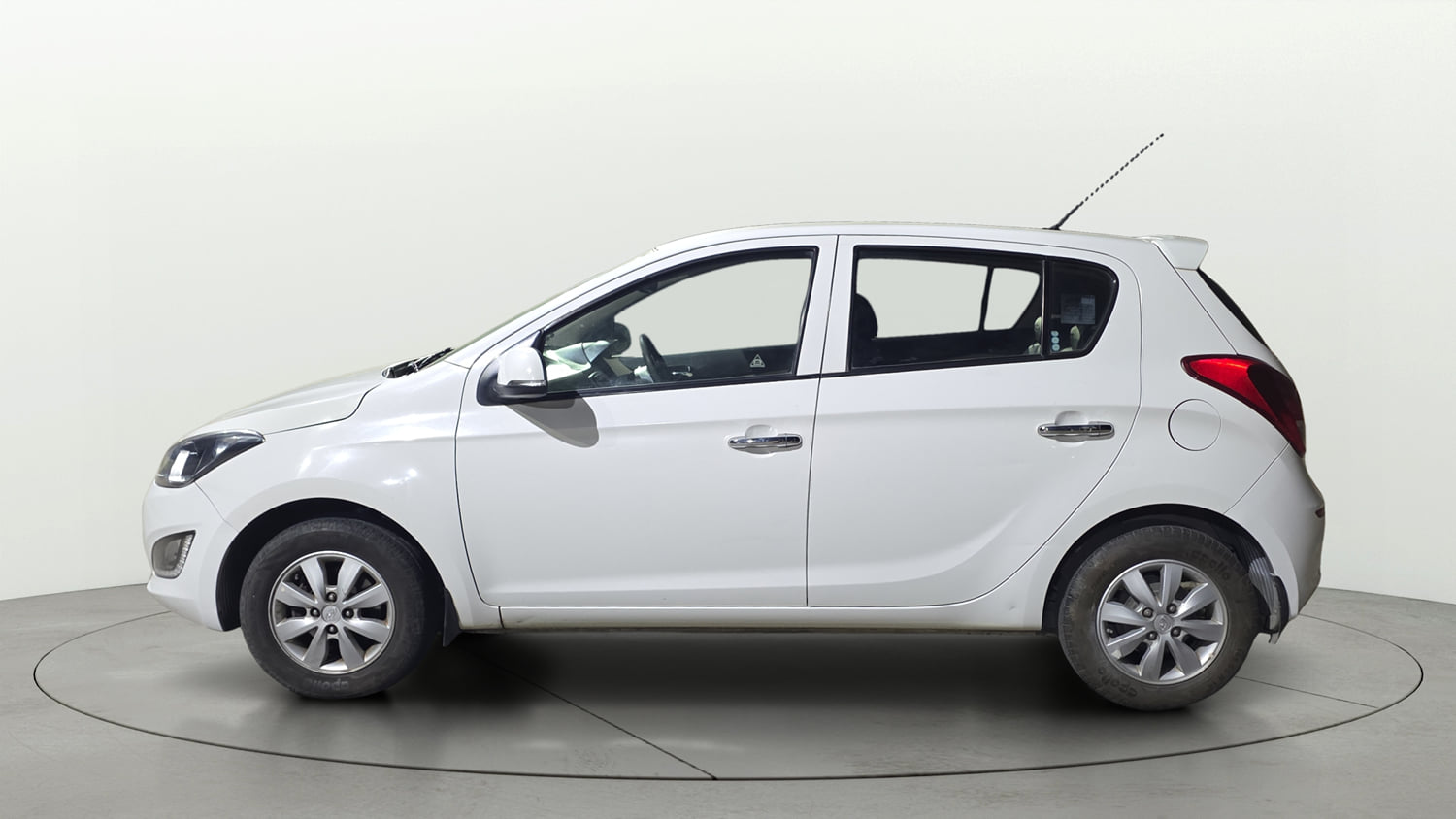 Used 2013 Hyundai i20 Asta 1.2 Petrol Manual exterior LEFT SIDE VIEW