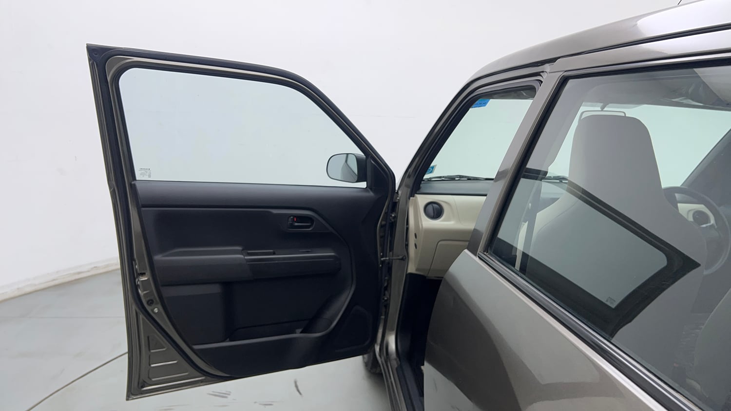 Used 2020 Maruti Suzuki Wagon R 1.0 LXi 1.0 Petrol Manual interior LEFT FRONT DOOR OPEN VIEW