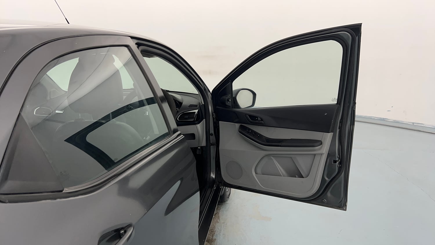 Used 2021 Tata Tiago XZ Petrol Manual interior RIGHT FRONT DOOR OPEN VIEW
