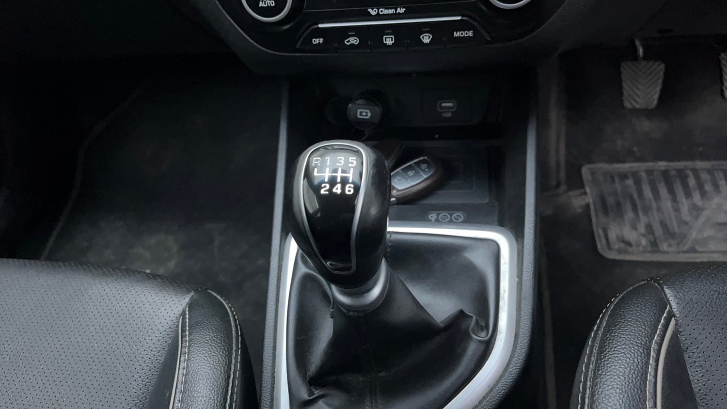 Used 2018 Hyundai Creta SX 1.6 CRDI (O) Diesel Manual interior GEAR  KNOB VIEW