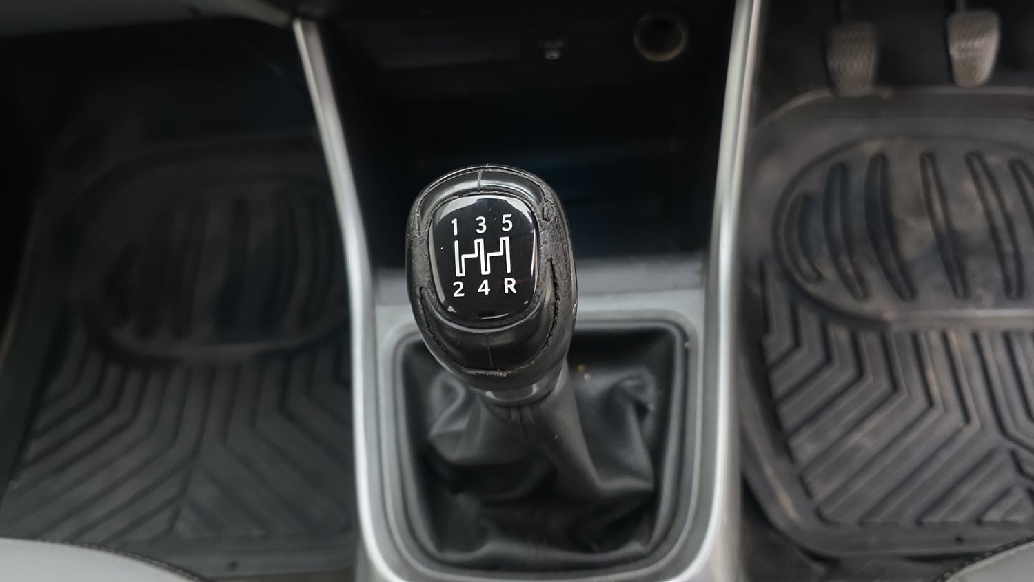 Used 2020 Tata Altroz XZ Petrol Petrol Manual interior GEAR  KNOB VIEW